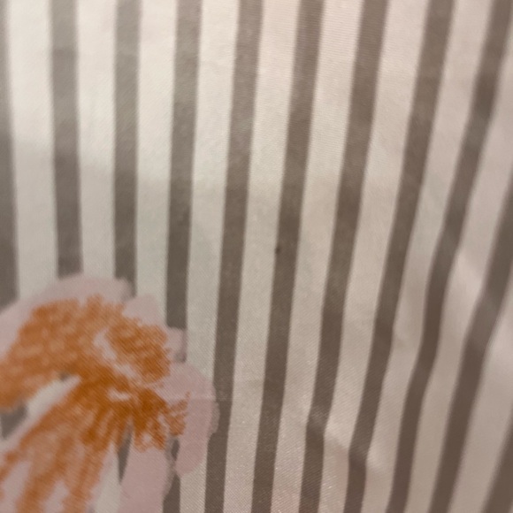 SHORT sleeve bouton with yellow bird size medium ESQ - Picture 2 of 6